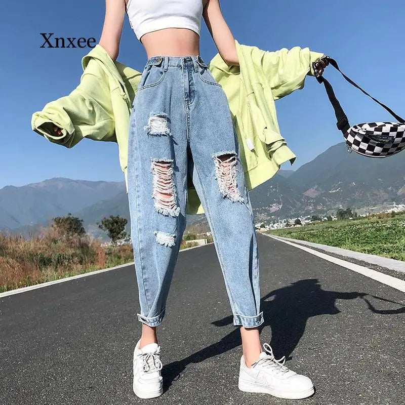 High Waist Boyfriend Jeans - Relaxed Cotton Comfort