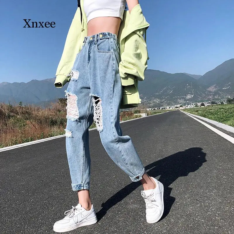 High Waist Boyfriend Jeans - Relaxed Cotton Comfort