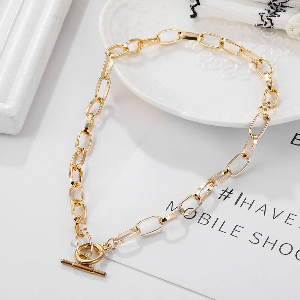 Thick Chain Toggle Clasp Necklace - Luxurious Zinc Alloy