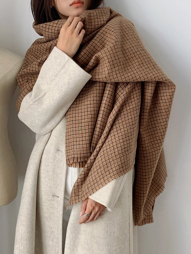 Double-Sided Plaid Scarf – Reversible Acrylic Wrap in Classic Tartan