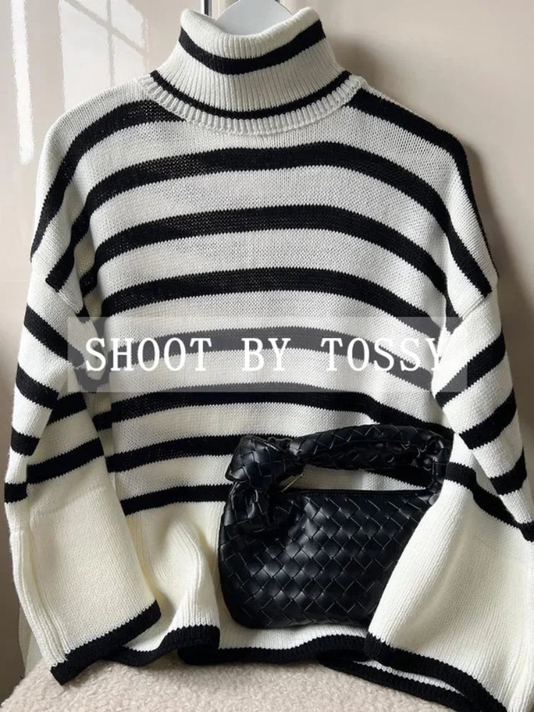 Striped Print Sweater - Cozy Loose Fit Cotton Knit