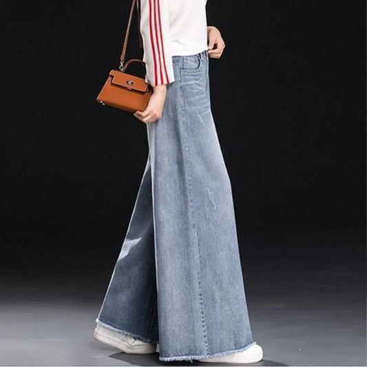 Loose Straight Leg Jeans