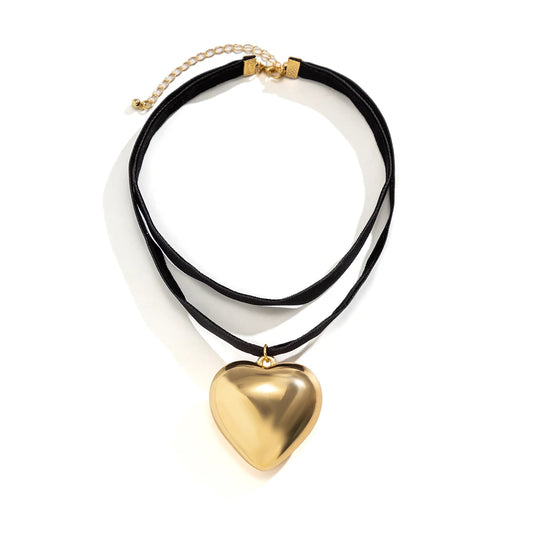 Oversized Heart Pendant Choker
