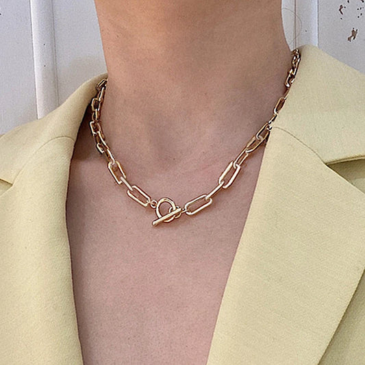Chunky Toggle Clasp Necklace